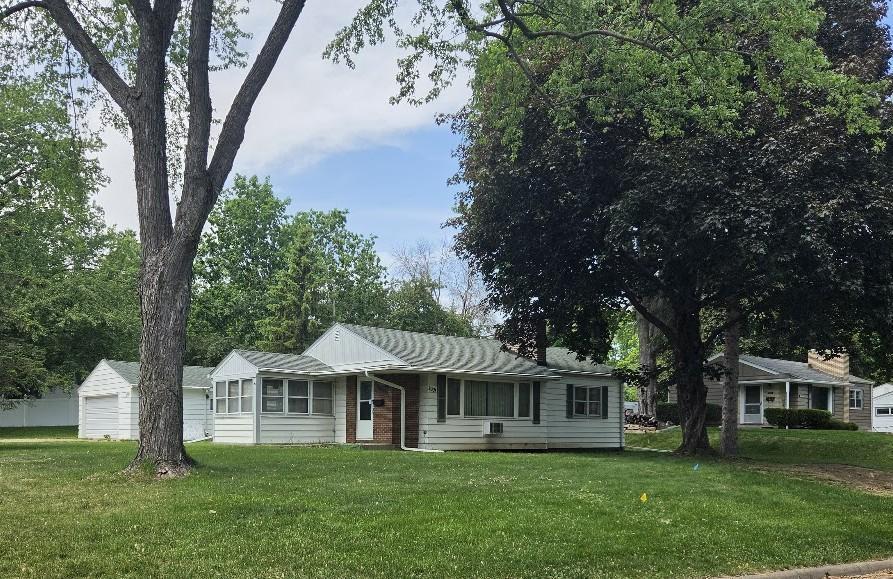 2901 Kyle Avenue N, Golden Valley, Minnesota 55422, Amerika Birleşik Devletleri