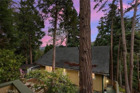 24702 Nestal Court, Crestline, California 92325, USA