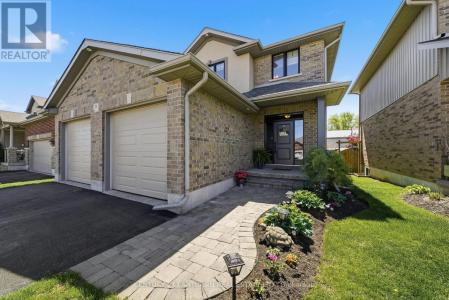 17 CAVENDISH DRIVE, Belleville (thurlow Ward), Ontario K8N 0C2, Canada