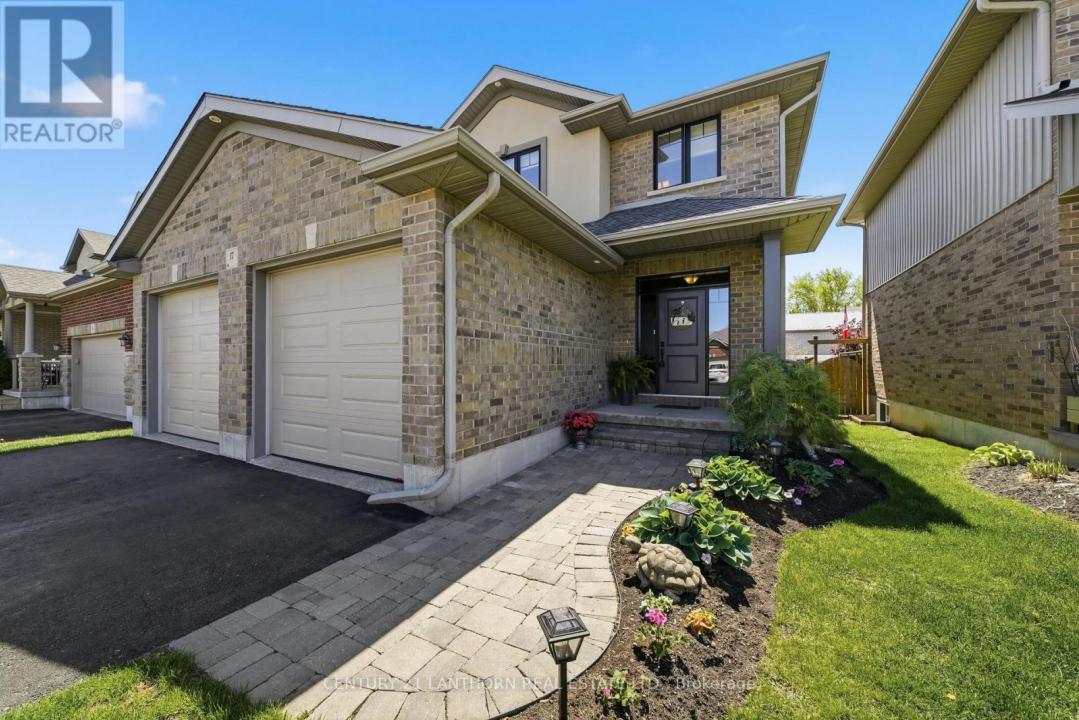 17 CAVENDISH DRIVE, Belleville (thurlow Ward), 安大略省 K8N 0C2, 加拿大