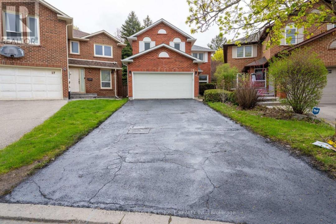 15 KILBARRY COURT, Richmond Hill (south Richvale), Ontario L4C 6M8, Canada