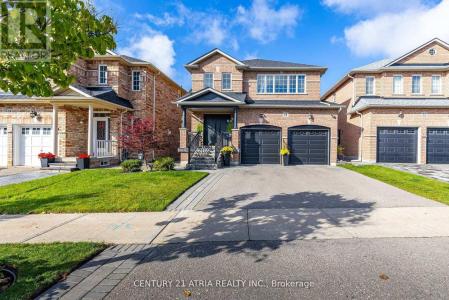 18 ABBOTT AVENUE, Aurora, Ontario L4G 7V7, Canada
