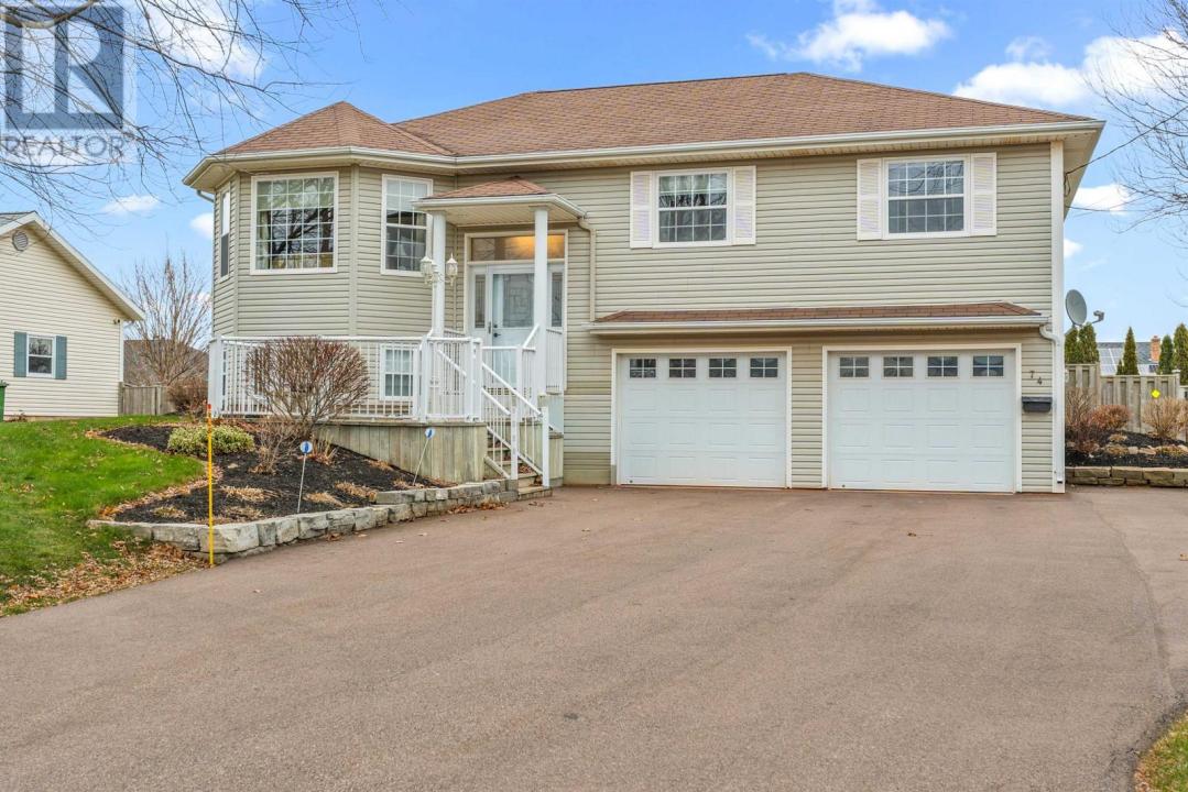 74 HILLSIDE AVENUE, Summerside, Île-du-Prince-Édouard C1N 6K3, Canada