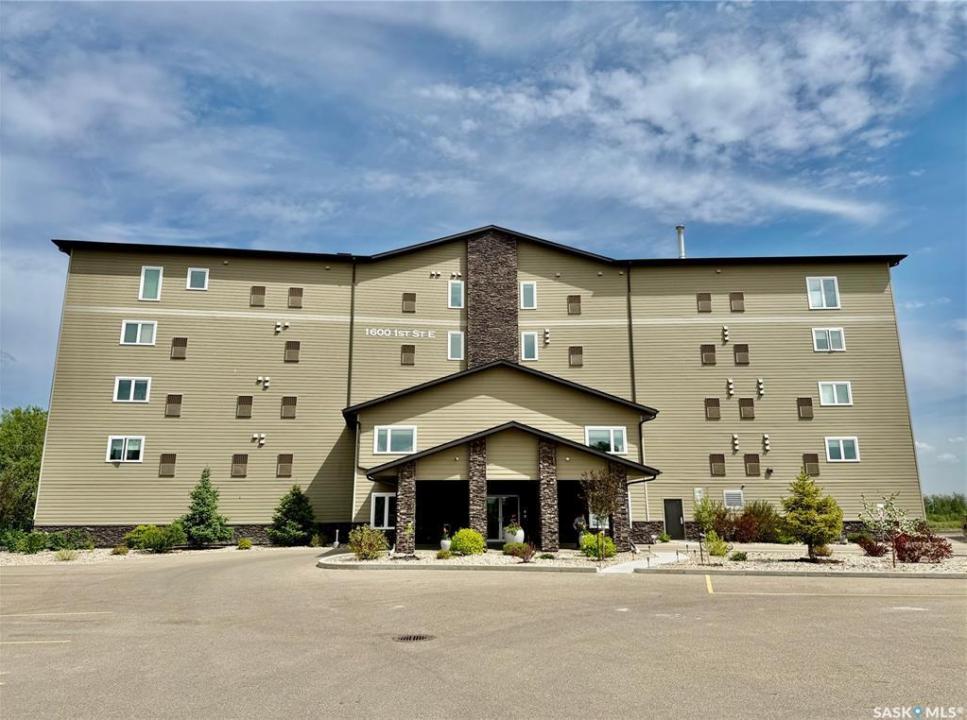 1600 1ST STREET E, Prince Albert, Saskatchewan S6V 1G7, Canada