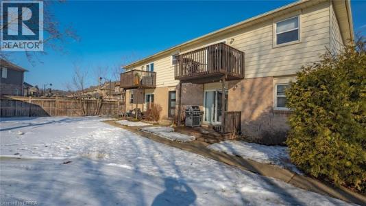 60 WILLOW STREET, 파리, 온타리오주 N3L 2K6, 캐나다