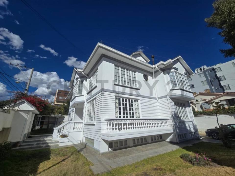 Calle 14 pasaje Nardin Rivas 8317, Calacoto, La Paz 00001, 玻利维亚