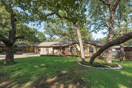 7100 Lowery Lane, North Richland Hills, Texas 76182, USA