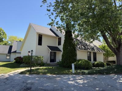 661 Mitchell Court , 661, Gurnee, Illinois 60031, USA