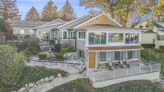 33766 Forest Beach Drive, Eau Claire, Michigan 49111, USA