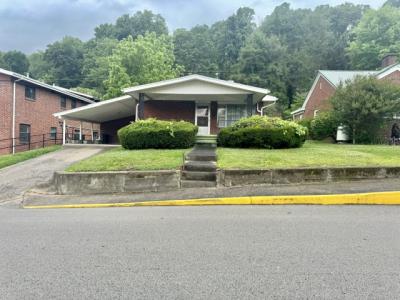 403 E Mound Street, Harlan, Kentucky 40831, USA