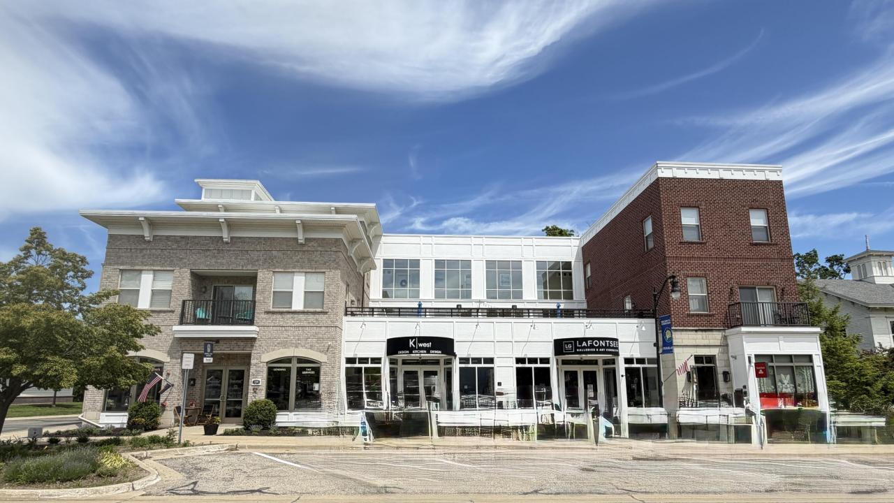 150 W Center Street , L, Douglas, Michigan 49406, États-Unis