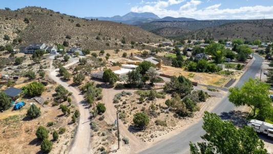 1122 W DIAMOND VALLEY DR, St. George, Utah 84770, États-Unis