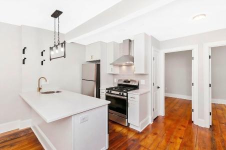 85 Webster Street , #3, Boston, Массачусетс 02128, Соединенные Штаты