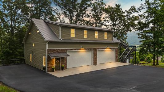 257 Scenic Hollow Drive, Dunlap, Tennessee 37327, USA