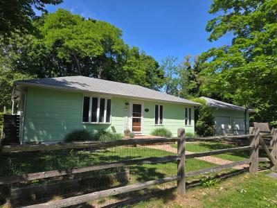 8 Hill Street East, Wading River, NY 11792, USA