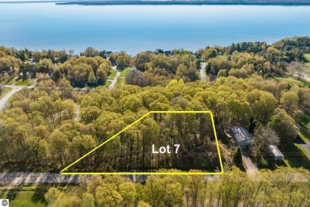 00 S Donnybrook Road, Suttons Bay, Michigan 49682, Stati Uniti
