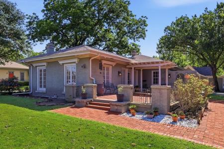1306 N Locust Street, Denton, טקסס 76201, ארצות הברית של אמריקה