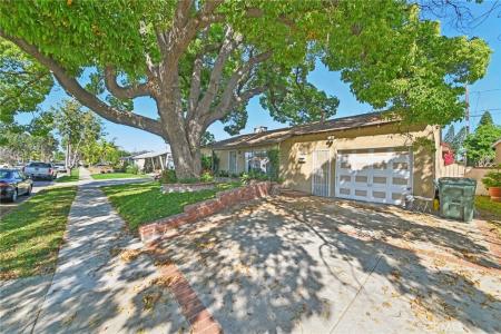 13944 Brightwell Ave, Paramount, California 90723, USA