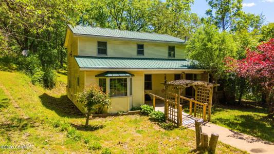 197 Fowlersville Road, Bloomsburg, Pennsylvania 17815, USA