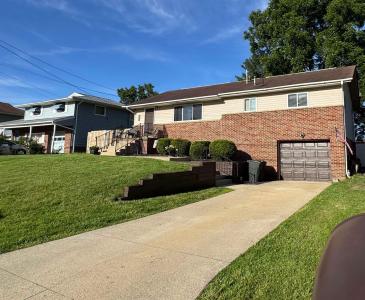 127 Birkewood Road, Huntington, West Virginia 25705, Stati Uniti