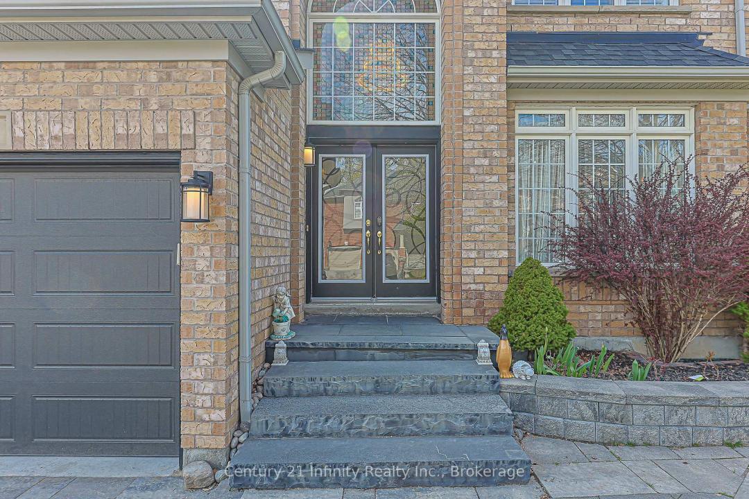 59 SPLENDOR DRIVE, Whitby, Ontario L1P 1X5, Canadá