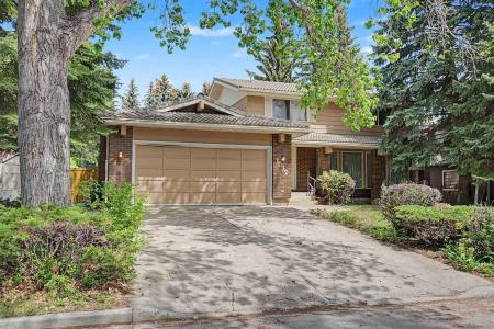 1032 VARSITY ESTATES DRIVE NW, Calgary, Alberta T3B 3B2, Canada