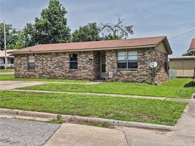 220 W Ross Street, Tahlequah, Oklahoma 74464, USA