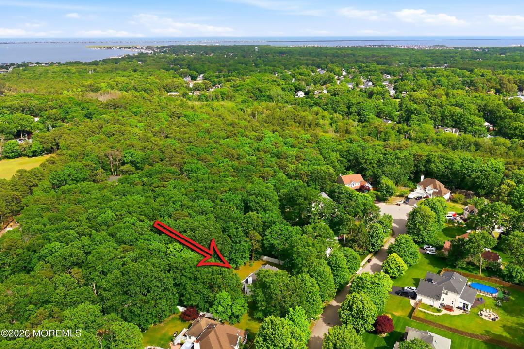 8 Country Woods Lane, Pine Beach, New Jersey 08741, États-Unis