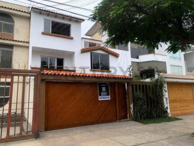 Av. Monte de Los Olivos 253, Lima, Lima 00001, 페루