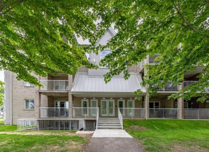 15500  Rue Sherbrooke E., Montréal (Rivière-des-Prairies/Pointe-aux-Trembles), Québec H1A 5V1, Canada