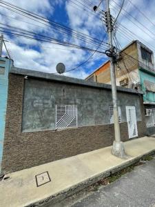 El Pensil Casa Comercial en El Pensil - PLC, Puerto La Cruz, Anzoategui 00001, Venezuela