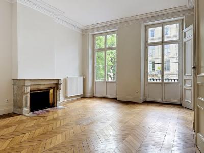 Bordeaux, Aquitaine 33000, Pháp