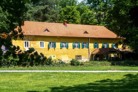 Ribniška ulica, Maribor, Podravska 2000, 	Eslovenia