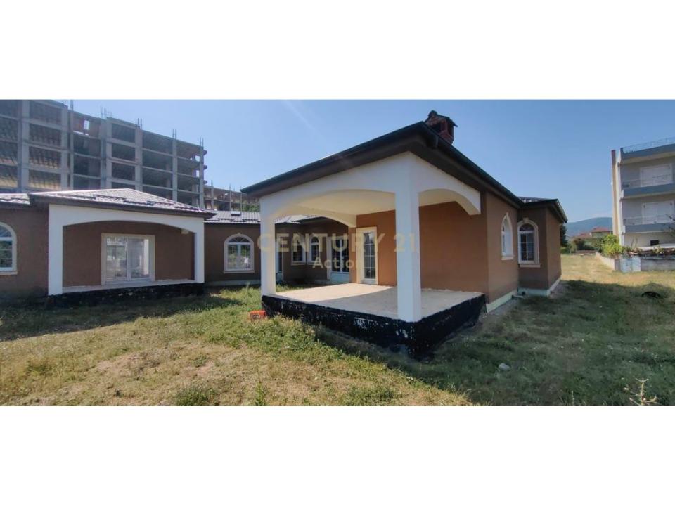 Pogradec Qender, Pogradec, Albania
