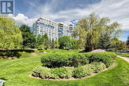 7805 BAYVIEW AVENUE, Markham (aileen-willowbrook), Ontario L3T 7N1, Canada