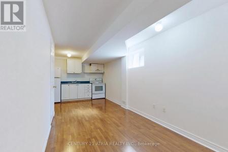 26 AYLESWORTH AVENUE, Toronto (birchcliffe-cliffside), Ontario M1N 2J5, Canada