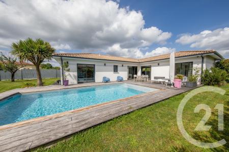 St Aubin De Medoc, Aquitaine 33160, France