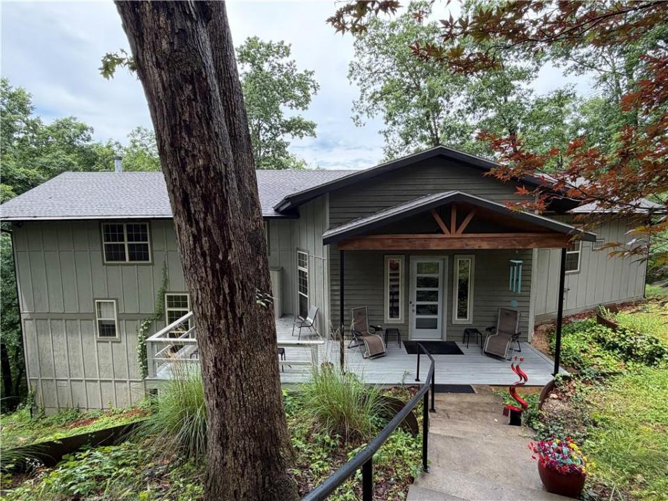 330 CR 102, Eureka Springs, Arkansas 72632