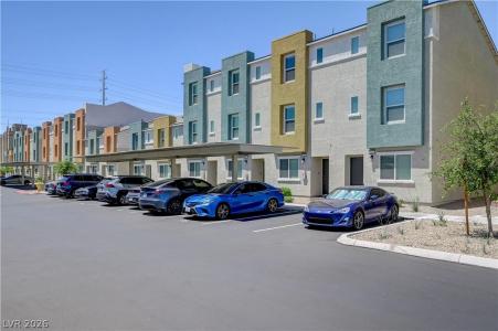 5641 Fathom Blue Street, Las Vegas, Nevada 89148, USA