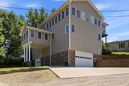 275 Center Point Drive, Montezuma, Iowa 50171, USA
