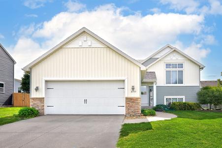 3304 Poplar Drive Sw, Bondurant, Iowa 50035, HOA KỲ