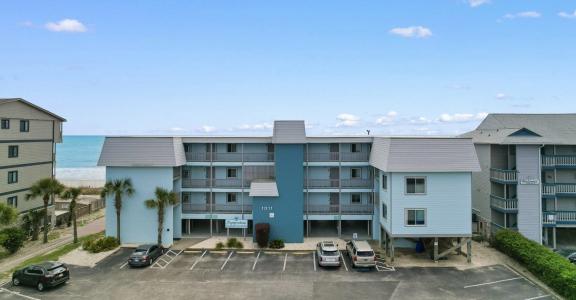 1011 S Ocean Blvd. , 102, Surfside Beach, Caroline Du Sud 29575, États-Unis