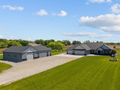 3007 Winnegamie Drive, Appleton, Wisconsin 54914, USA