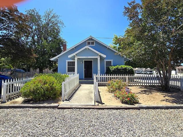 1144 D St, Ramona, California 92065, Estados Unidos