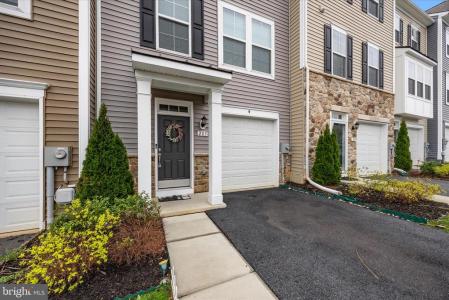 205 Union Ridge Drive, Charles Town, WV 25414, USA