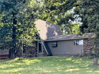 21470 Oak Park Lane, Siloam Springs, Arkansas 72761, USA