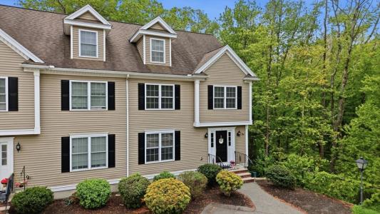 8 Pilgrim St , 9, North Reading, Massachusetts 01864, HOA KỲ