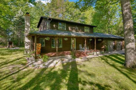 11313 Fairway Drive, Roscommon, Michigan 48653, USA