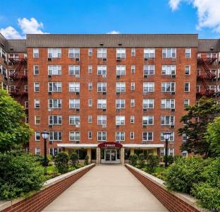3 Sadore Lane #3G, Yonkers, NY 10710, USA