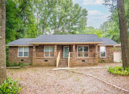 126 Laurel Breeze Drive, Enterprise, Alabama 36330